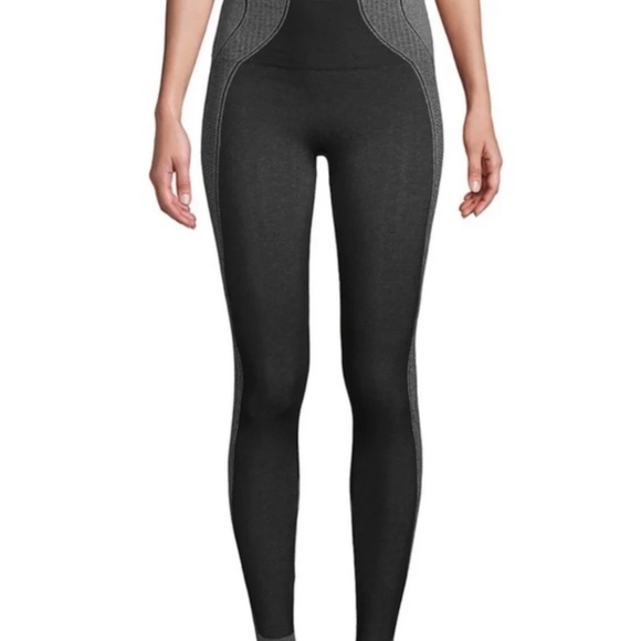 Spanx Curved Lines Seamless Leggings - 20065R - Picture 1 of 7